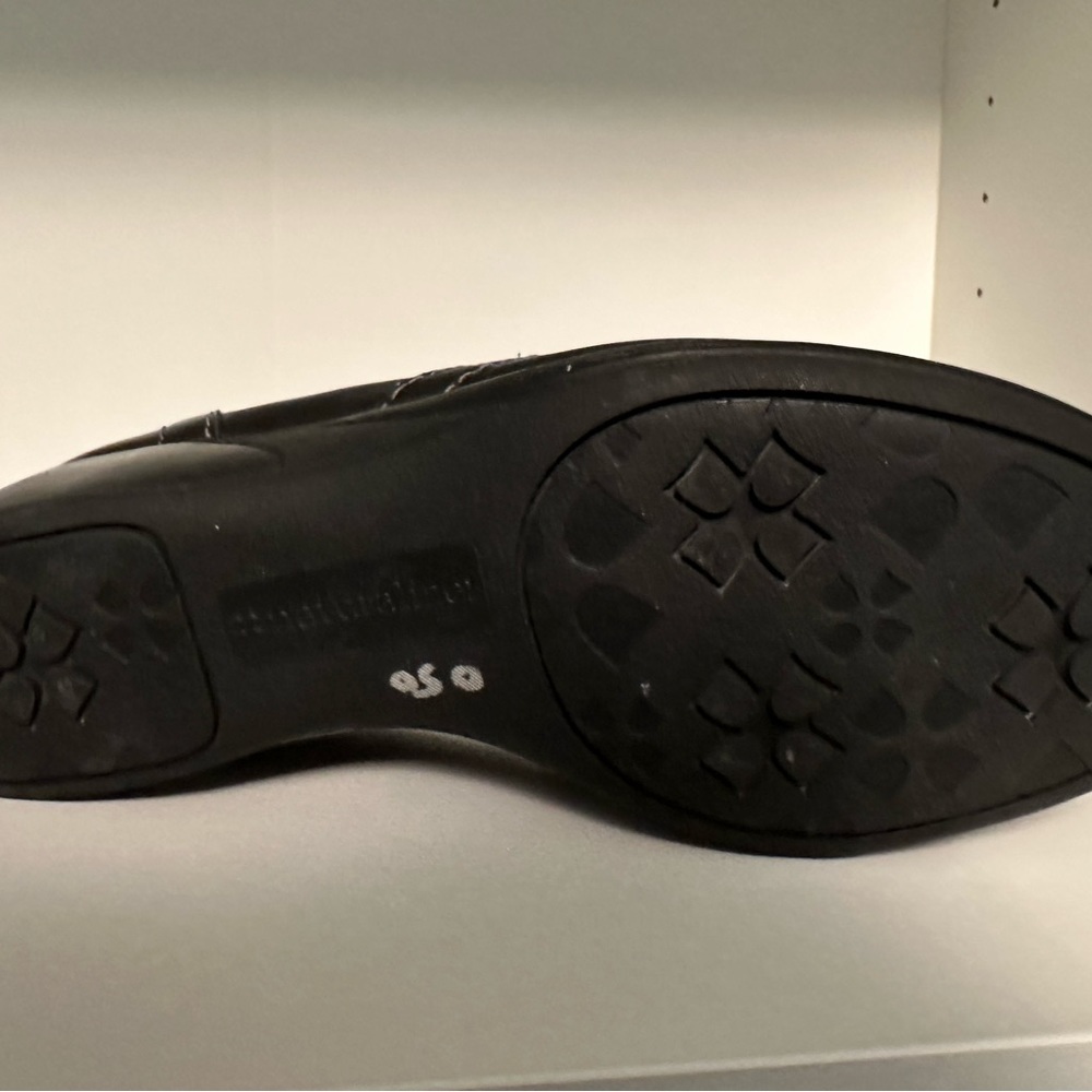 Naturalize shoes - Picture 4 of 5